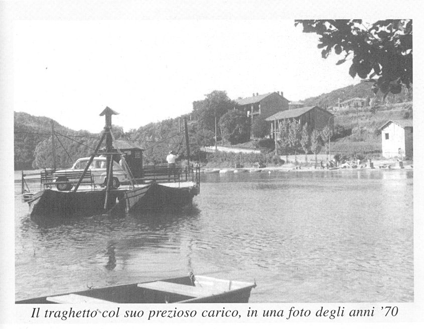 Proloco Imbersago - traghetto a pieno carico in foto anni 70