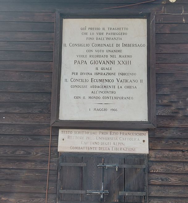 Proloco Imbersago - Insegna per ricordare papa Giovanni XXIII